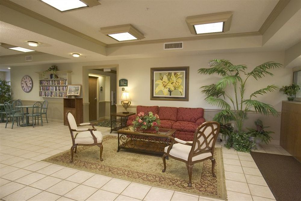 Wesley Inn Wichita Buitenkant foto